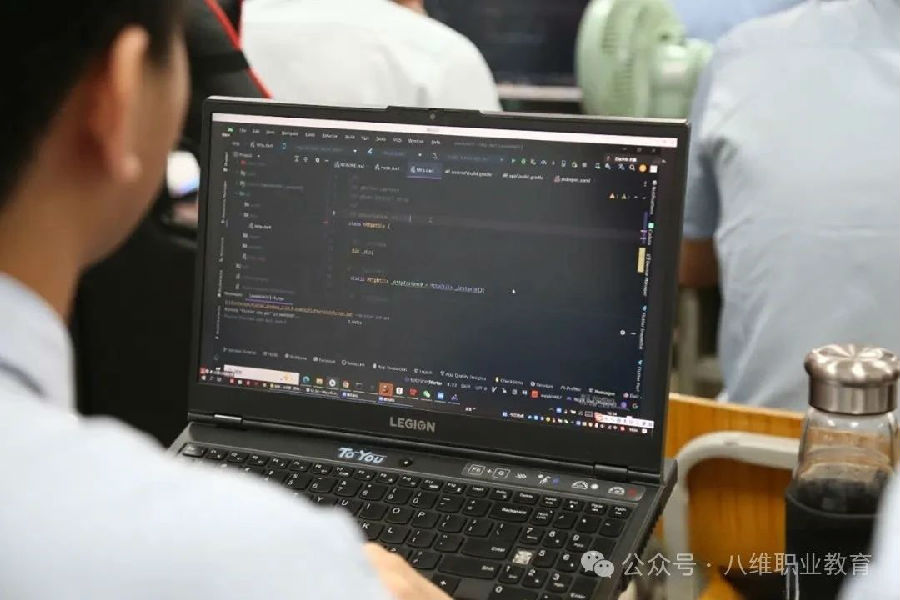 八维职业学校Java软件开发工程师培训课程
