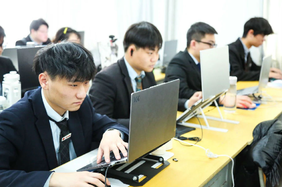 八维教育点燃职业教育新火花打造精英人才的梦幻摇篮