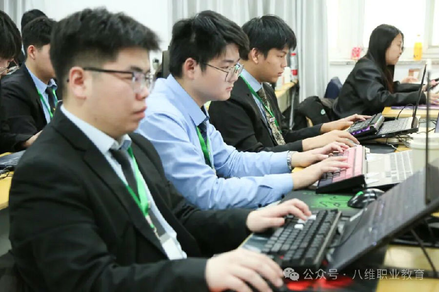 八维教育毕业生的就业前景如何啊