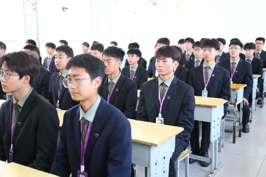 八维职业学校抢占数字安全黄金赛道筑就优质就业稳赢未来