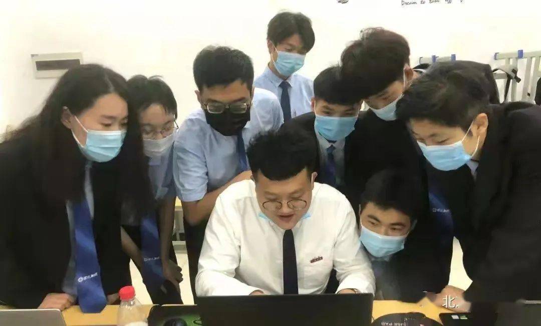 八维教育学校短视频影视技能培训