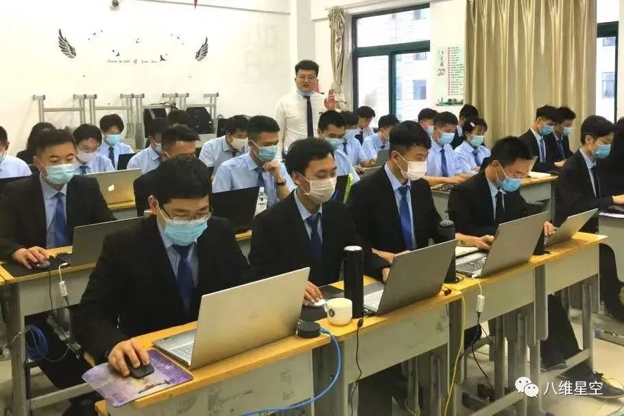 八维教育培训学校学生就业 八维教育培训学校学生就业