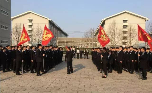 八维学校IT兴趣培养首选之地以实战为导向提升学生竞争力