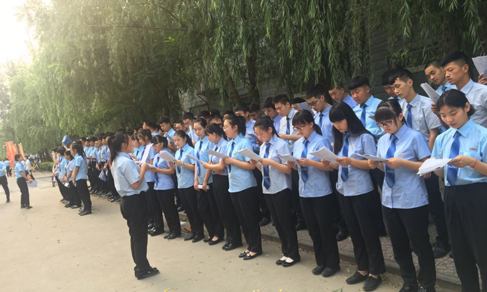 八维教育告别传统互联网IT教学模式开启你的优质职业生涯