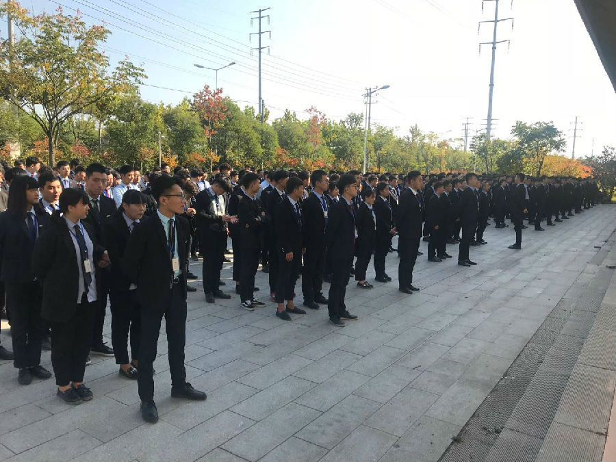 八维职业学校AIGC引领创意科技新纪元铸就未来精英的辉煌舞台