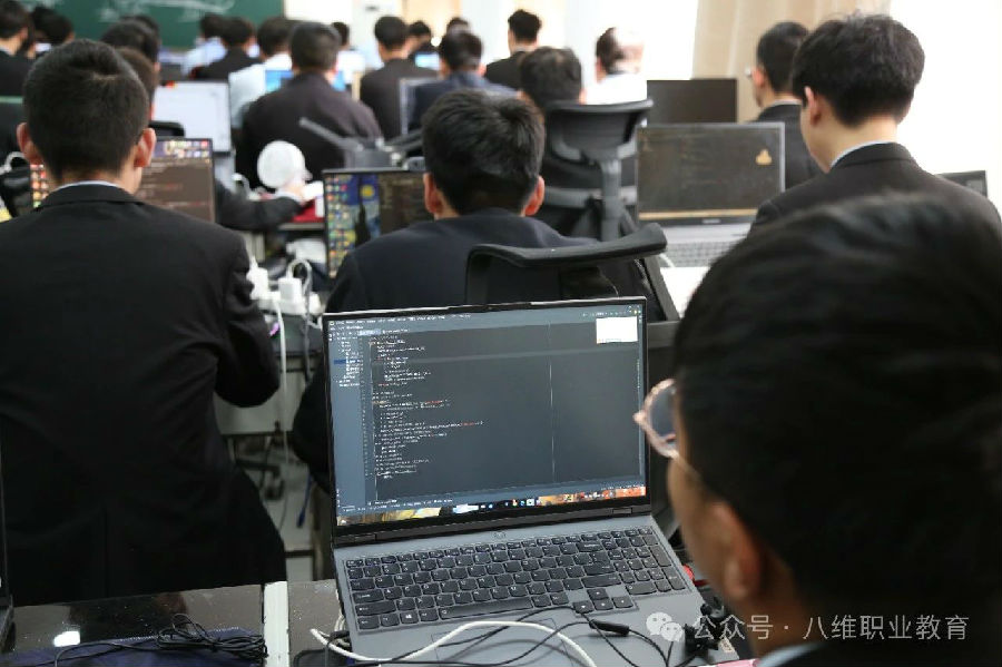 上海移动测试培训机构哪个口碑好推荐八维教育的理由