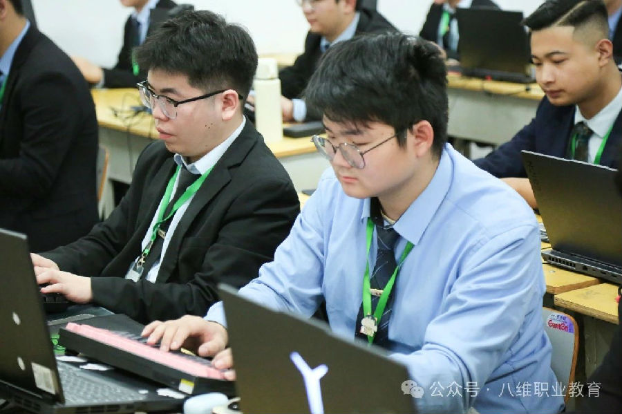 江苏宿迁八维学校鸿蒙系统引领的数字人才培养新篇章