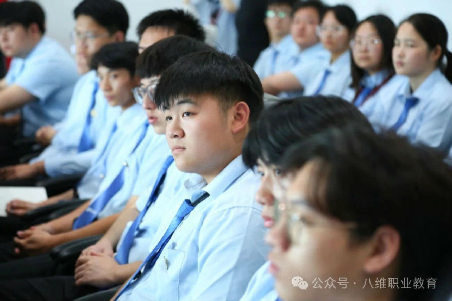 八维教育学子世界五百强企业研学纪实
