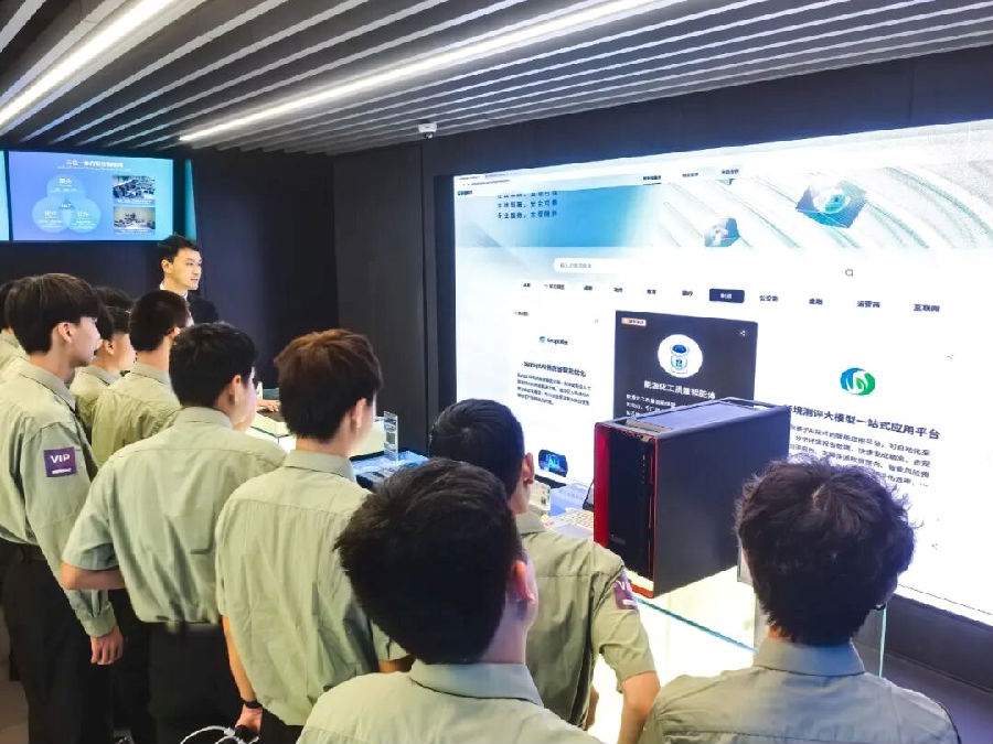 八维职业学校探索网络安全教育金领赛道打造未来数字安全卫士的摇篮