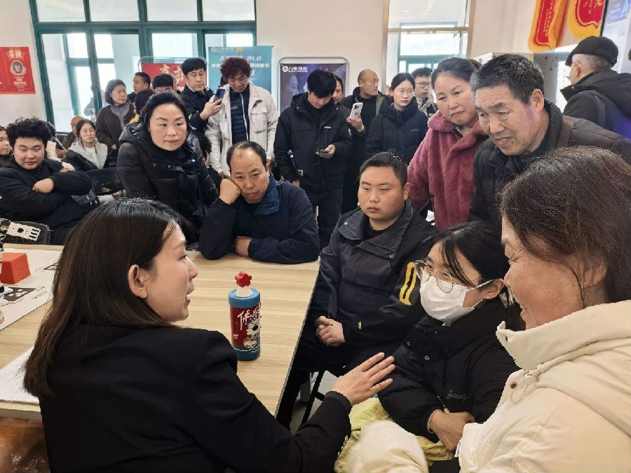 八维职业学校用技能+学历双保险让每位学子赢在未来