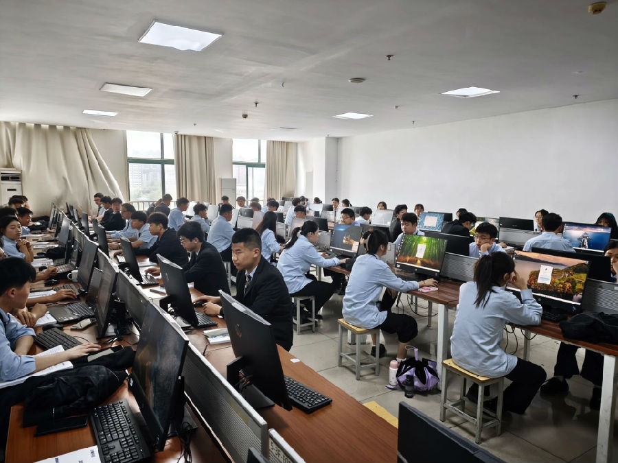 八维职业学校用实战解锁人工智能职业密码打造不可替代的核心竞争力