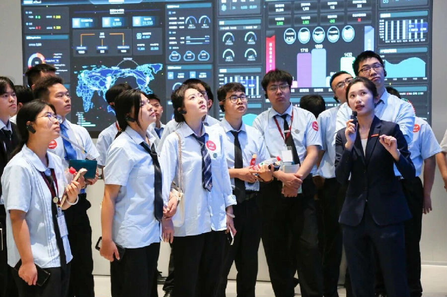 八维职业学校解锁技能人才的优质稳就业密码助力学子抢占未来十年新质生产力红利