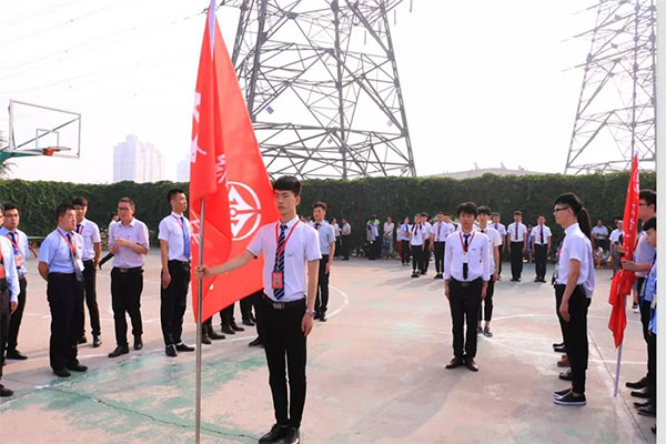 八维职业学校网络工程专业学子学习生活风采