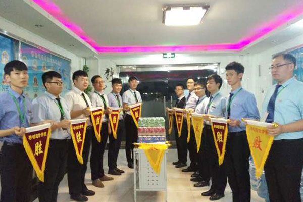 八维教育培训学校网络工程专业学子学习生活风采