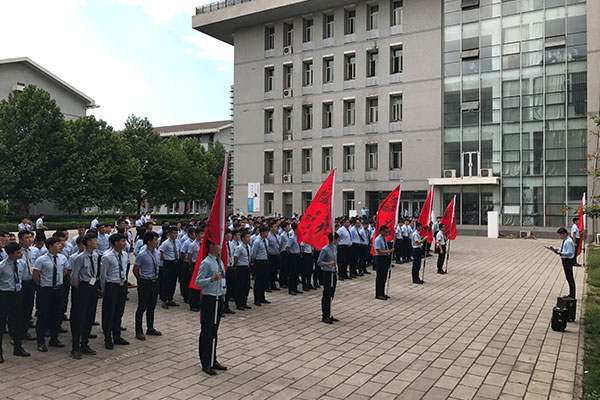 八维职业学校网络工程专业学子学习生活风采