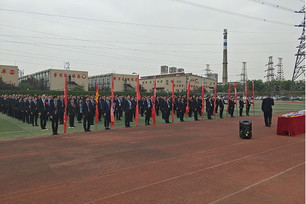 八维职业学校网络工程专业学子学习生活风采