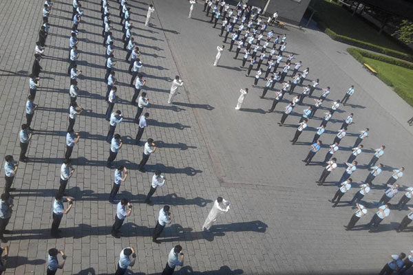 八维职业学校网络工程专业学子学习生活风采