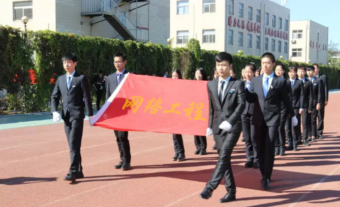 网络安全问题催生700亿元市场，八维教育网安人才迎来就业利好！