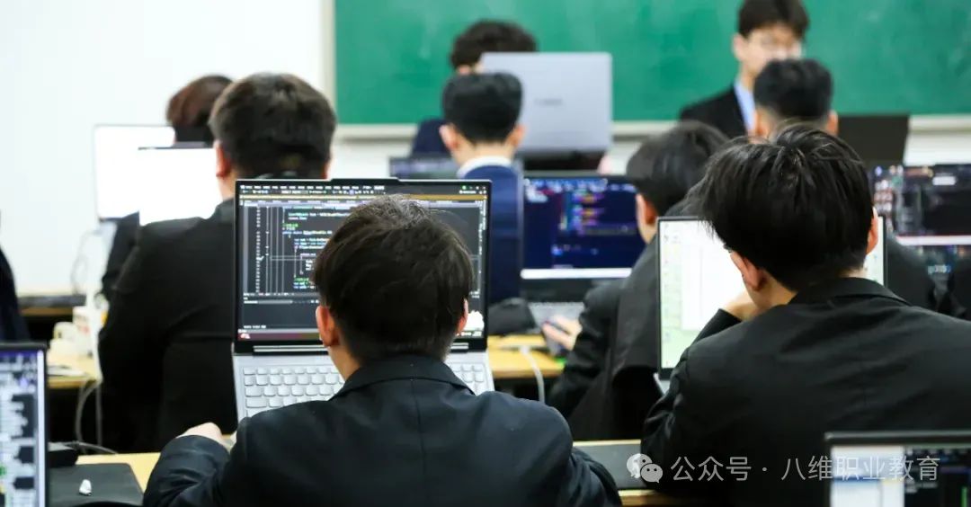 江苏宿迁八维教育：匠心独具，打造职场精英的梦幻摇篮！