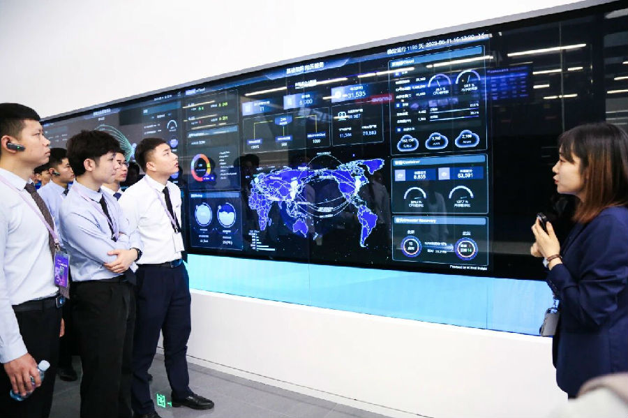 2026天津鸿蒙系统开发工程师培训课程怎么选？八维职业学校值的选择的理由是什么？